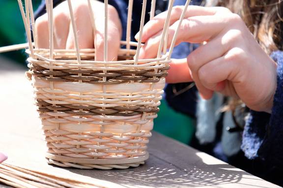 Korbflechten basket 3284466 1920