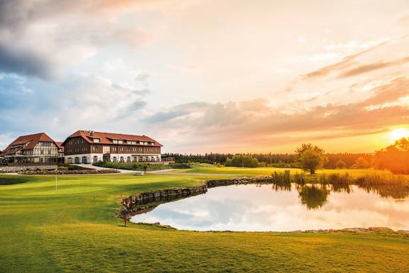 Spa & Golf Resort Weimarer Land aussenansicht sugrwl